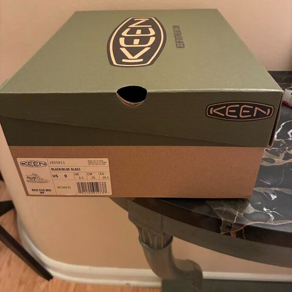 KEEN womens Nxis Evo Mid Height Waterproof Boots size 9 - Picture 5 of 12